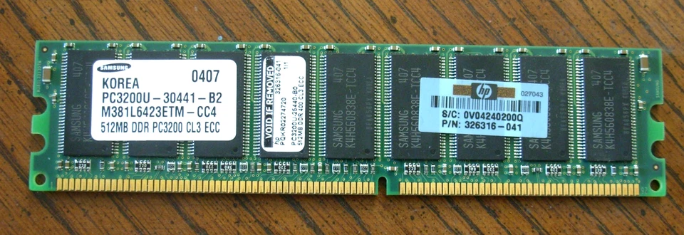 M381L6423ETM-CC4 Samsung 512MB DDR ECC PC-3200 400Mhz X2=1 GB Foto 3 de 4