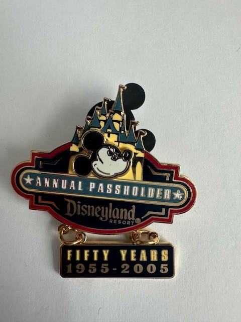 DLR - Passholder Exclusive - Fifty Years - 1955-2005 Mickey Disney Pin E7
