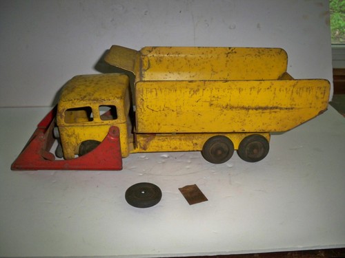Camion con cassone ribaltabile in acciaio pressato Robert’s vintage anni '40 - ricambi/restauro - Foto 1 di 14