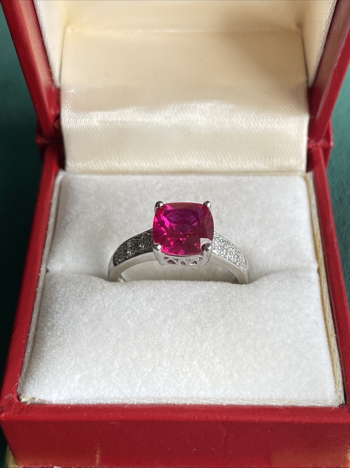 very beautiful silver ring with ruby ​​925. - image 4