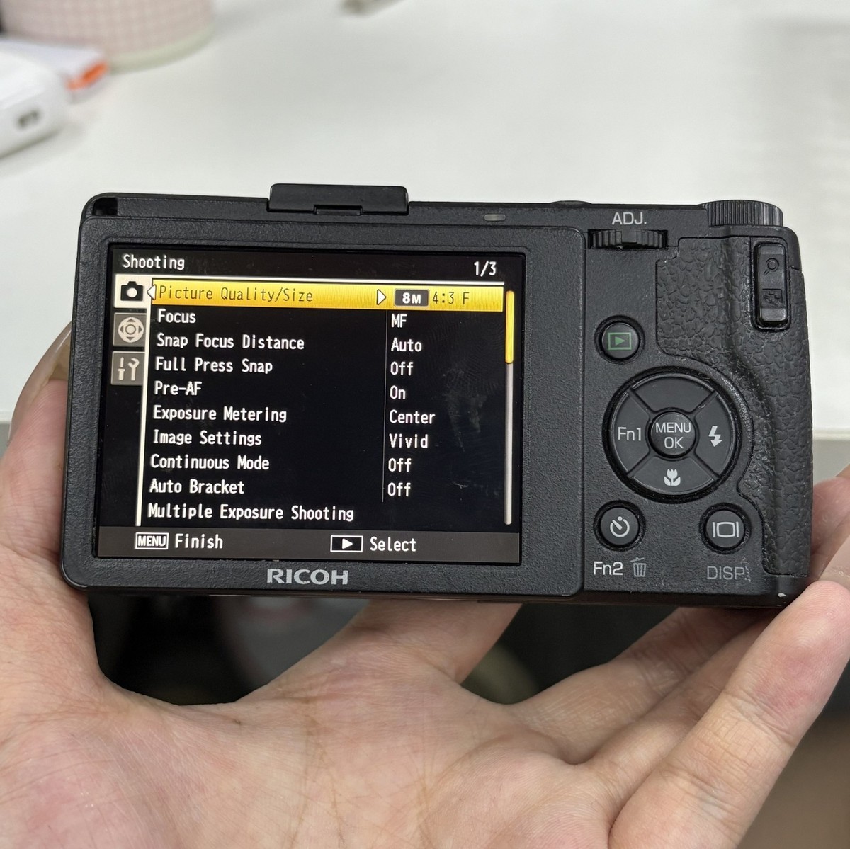 RICOH GR DIGITAL IV （GRD4）Point and Shoot Digital Compact Camera