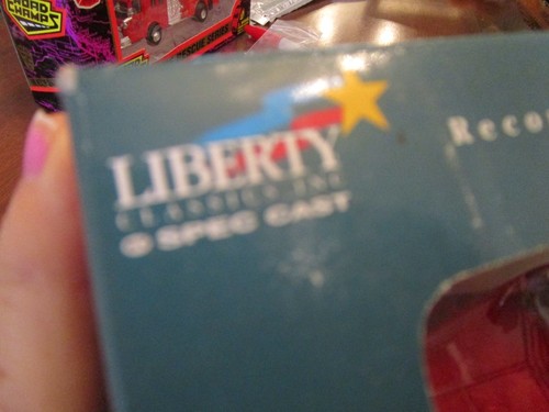 Collectible Toy: SpecCast Liberty Classics, 1937 Chevrolet in original package - Picture 2 of 5