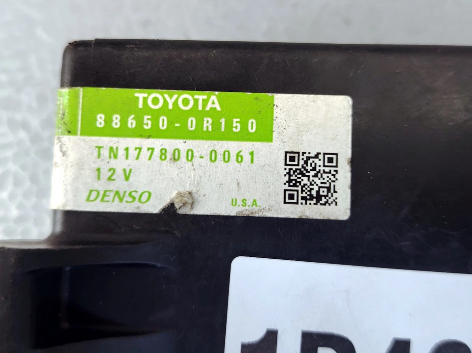 TOYOTA RAV4 2.5L 2012 AC HEATER TEMPRATURE AMPLIFIER CONTROL MODULE 88650 0R125 - Image 3 of 4
