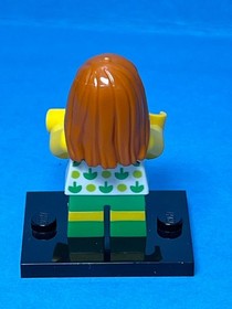 LEGO City Minifig cty0761 - Child/Girl - Light Scratches/No Cracks