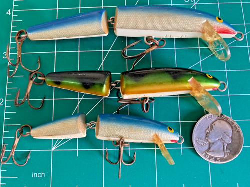LOTTO VINTAGE 3 RAPALA SNODATE MINNOW BALSA ESCHE CRANKBAITS FINLANDIA JERKBAITS BASSO - Foto 3 di 6