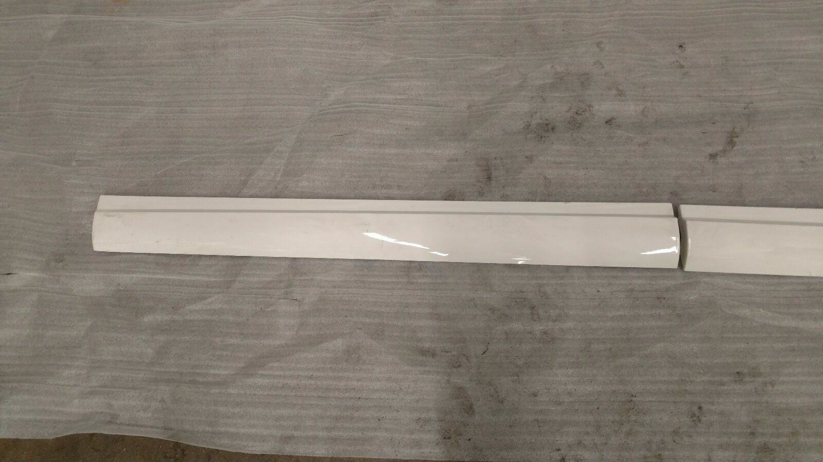 MASERATI LEVANTE DRIVER LEFT SIDE DOOR MOLDING TRIMS OEM 670035236