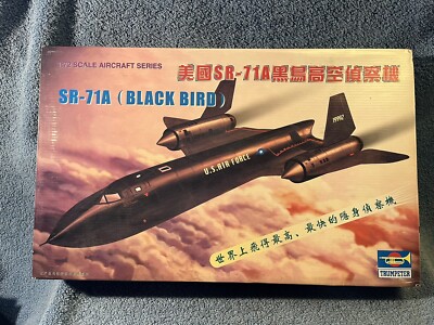 Trumpeter 1:72 scale SR-71A Black Bird Strategic Reconnaissance Aircraft Kit OB