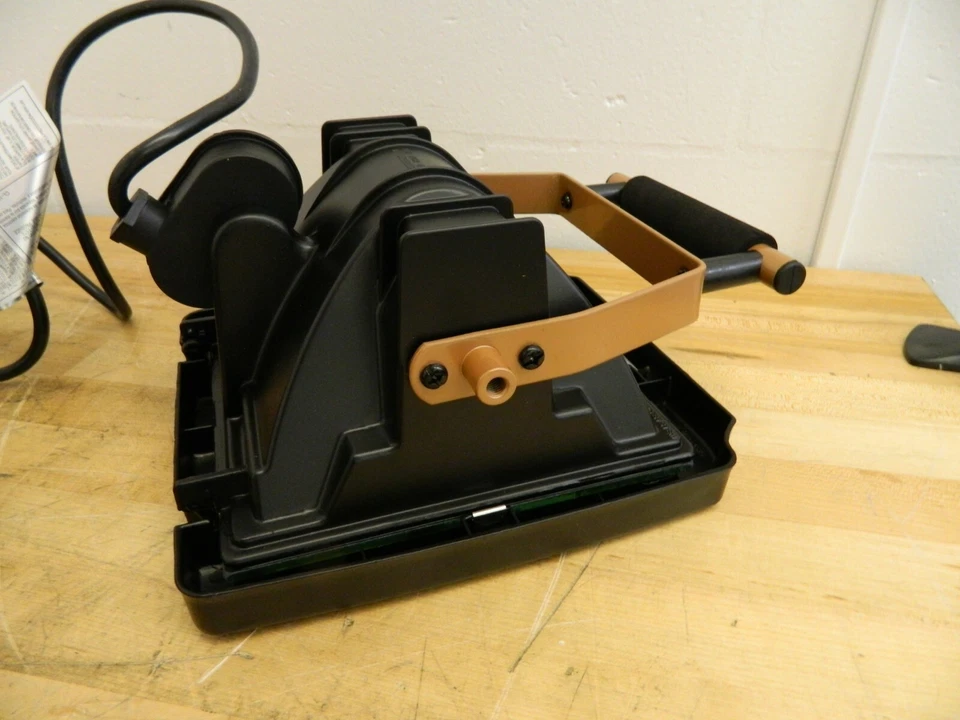 Southwire Halogen Brown Dock Light Articulated Wall Mounted L41HDSW - Image 4 of 4