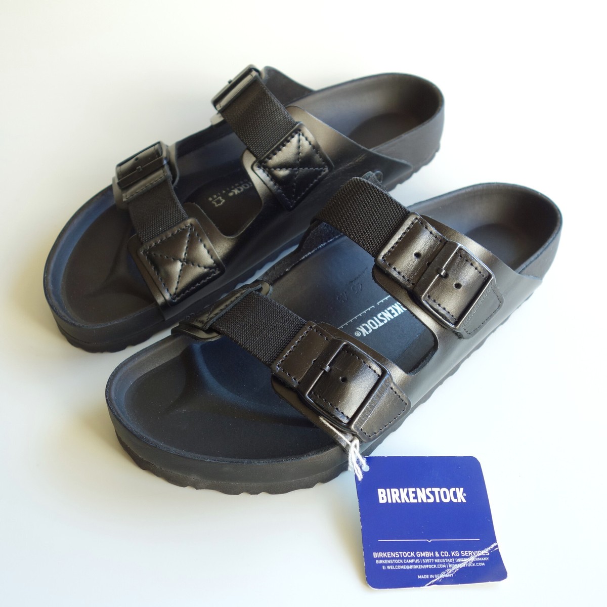 Navy Birkenstock Arizona Sandals Size 11 (M). Unworn with all the tags in box. Amazon.com | Birkenstock Unisex Arizona Soft Footbed Desert  main image 2