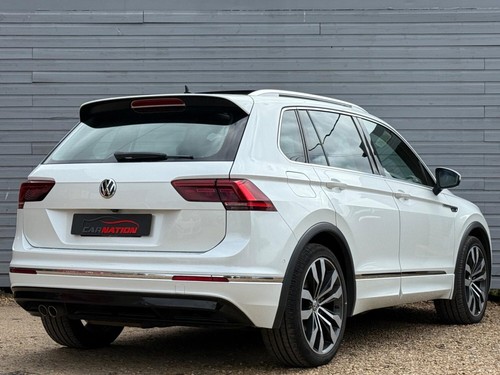 2016 Volkswagen Tiguan 2.0 TDI BlueMotion Tech R-Line DSG 4Motion Euro 6 (s/s) 5 - Picture 4 of 24