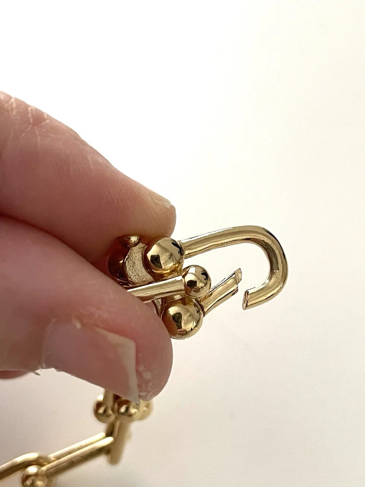 Pulsera Gruesa Oro Ecuestre U Eslabones Cadena Pavimentar Estación Brazalete Eslabones Pavimentado Foto 4 de 4