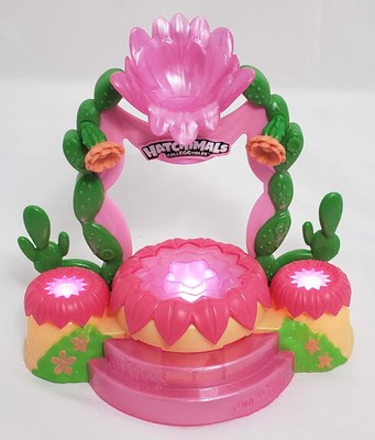 hatchimals colleggtibles talent show playset