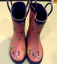 Minnie Mouse Boots with Rainbows. Girls Size 10c