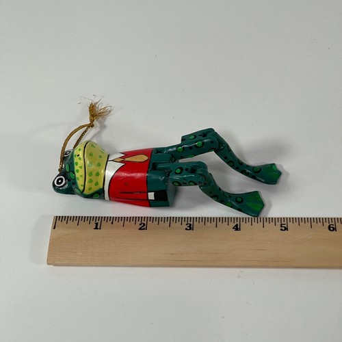 Mensola ornamento rana snodata in legno fatta e dipinta a mano seduta buona fortuna - Foto 12 di 13