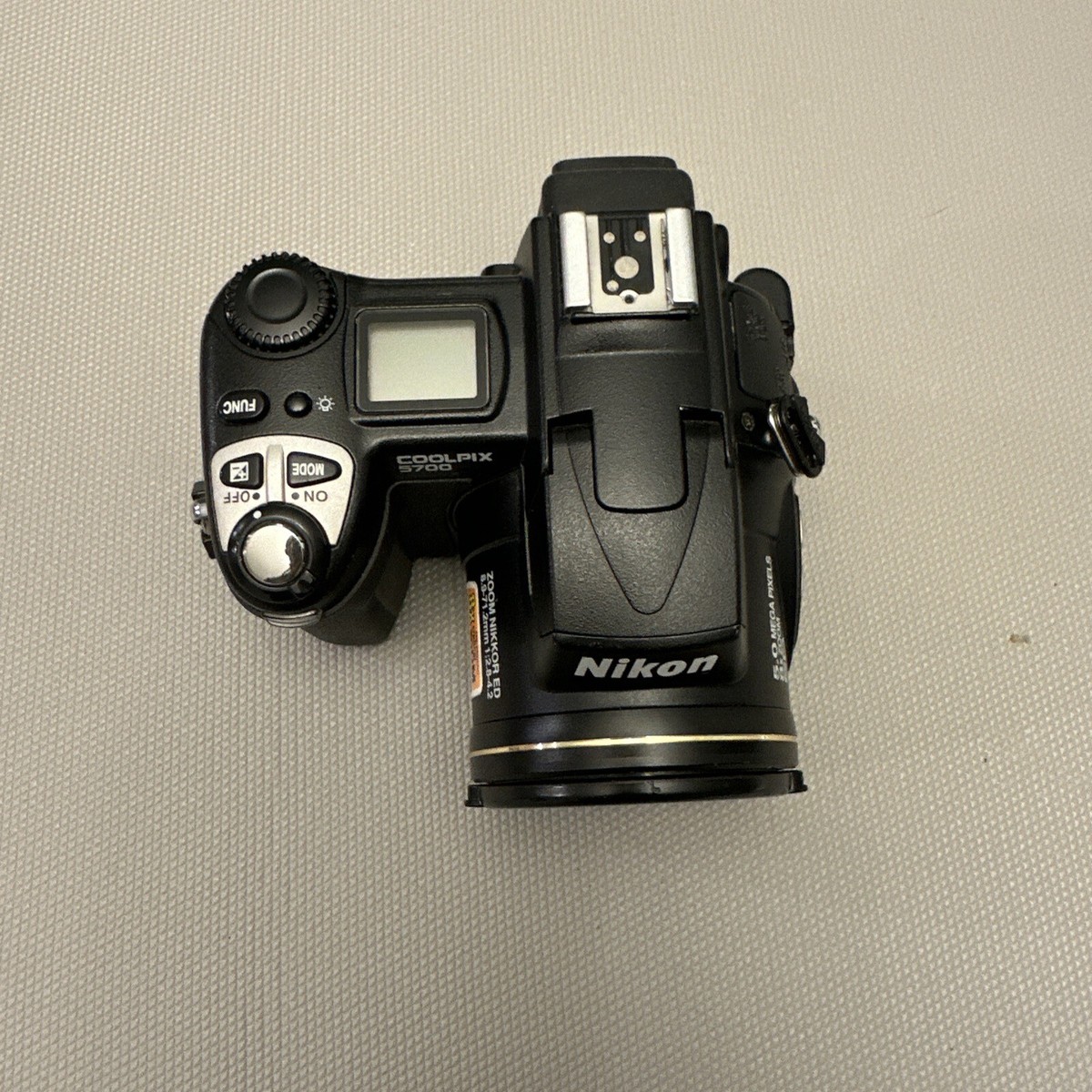 スマホ転送可 Nikon COOLPIX5700 CFカード他付き スマホ転送可 Nikon COOLPIX5700 CFカード他付き