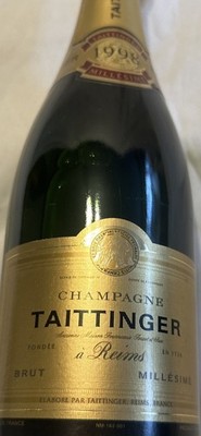  Taittinger Brut Millésimé Champagner aus dem Jahr 1998. 