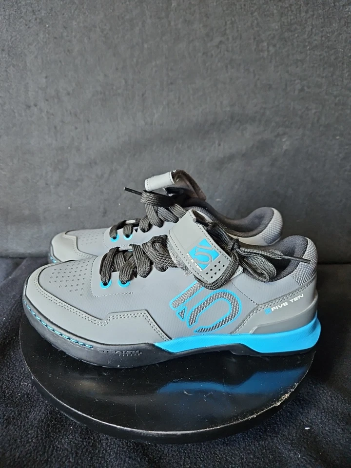FIVE TEN KESTREL STEALTH Womens Lace/Tension Strap Mountain Bike Shoes Size 7.5 - Image 4 of 4