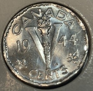 1944 CANADA 5 CENTS - AU/UNC -  RARE DATE - Excellent Coin - Lot Y22
