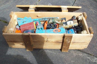 Vintage Jungen Spielzeugkiste, 60er Jahre, 70er Jahre, Dachbodenfund, Restposten