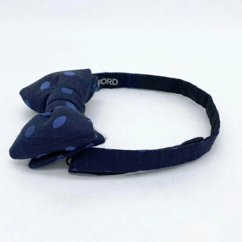 Pajarita Tom Ford Azul Marino Punto Lana Seda Hecha en Italia Usada Diseño Sencillo de Japón Foto 3 de 4