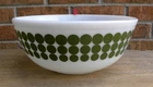 Vintage 10 1/2" x 4 1/2" Pyrex Green Polka Dot Mixing Bowl, #404, 4 Quart