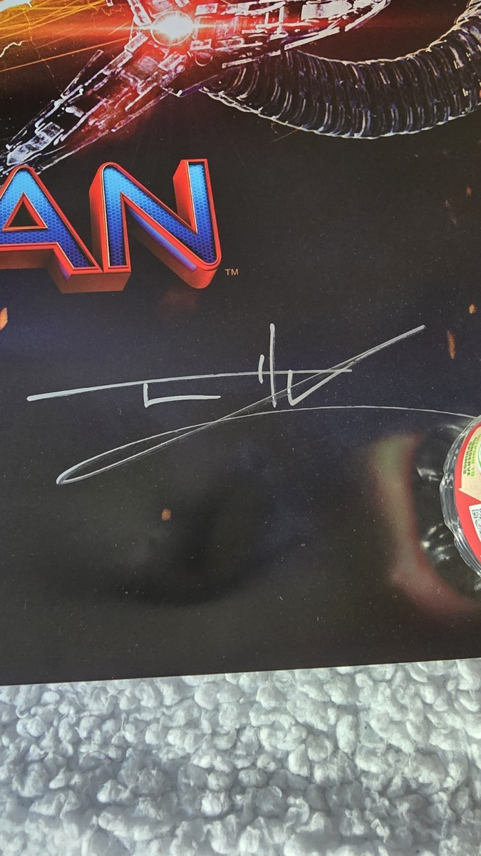 Tom Holland サイン入り B1ポスター Amazon.com: HWC Trading Tom Holland Gift USL Framed Signed Printed