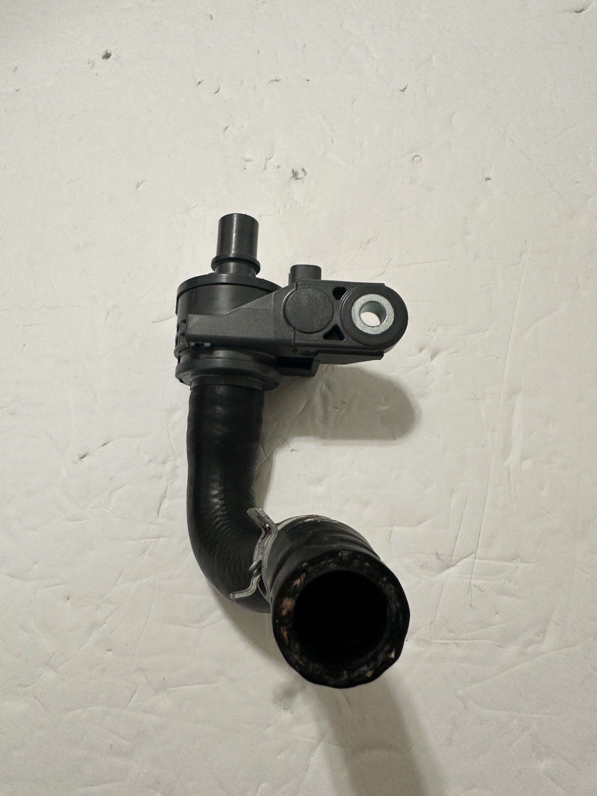 2021-2024 Lexus ES 300h 2.5L Engine Coolant Water By-Pass Hose Tube Pipe OEM