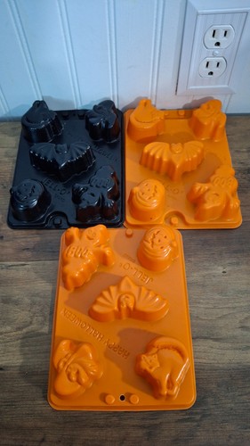 Three Vintage Jello Jigglers Halloween Molds Black Orange Bat Cat Witch