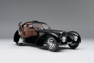 BUGATTI TYPE 57SC ATLANTIC (''LA VOITURE NOIRE'') [Openable] By: Amalgam 1:8 scale