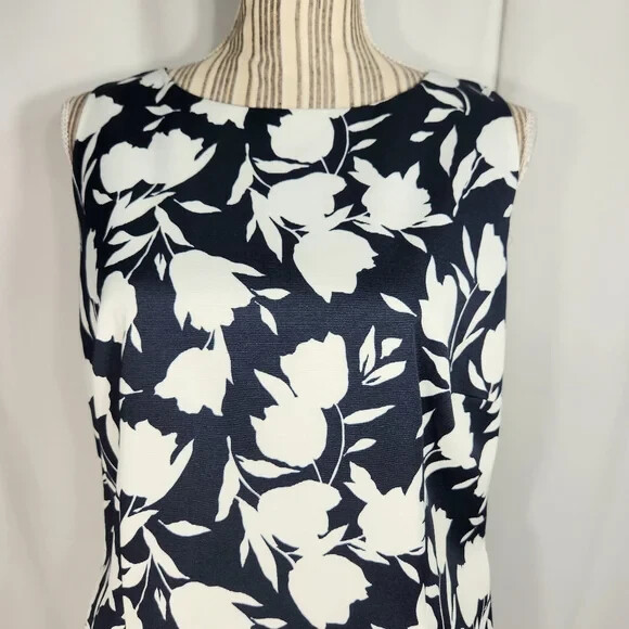 hobbs blue and white floral dress Hobbs London white/blue floral dress Sz 1011/5/26  Everlasting