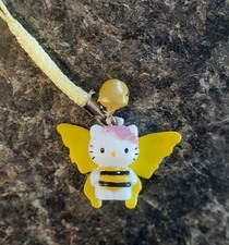 HELLO KITTY BUMBLEBEE/BUTTERFLY PHONE CHARM STRAP