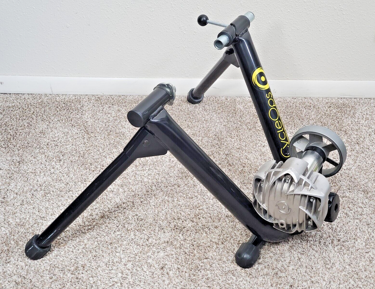 CycleOps Fluid 2 Bicycle Cycling Indoor Bike Trainer | eBay