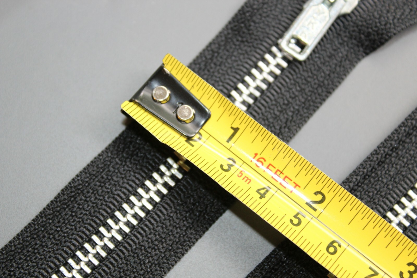 YKK Black Heavy Duty Separating Sleeping Bag Large Bag Cushion Metal