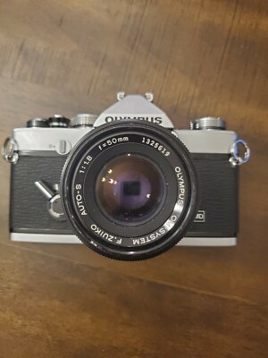 フィルムカメラ M7028 OLYMPUS OM-1 / OM-SYSTEM F.ZUIKO How to Use: Olympus OM-1 – Kamerastore