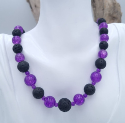 Halskette Kette Lila Schwarz Lava Lavastein 50 cm Handmade Unikat Damen Schmuck