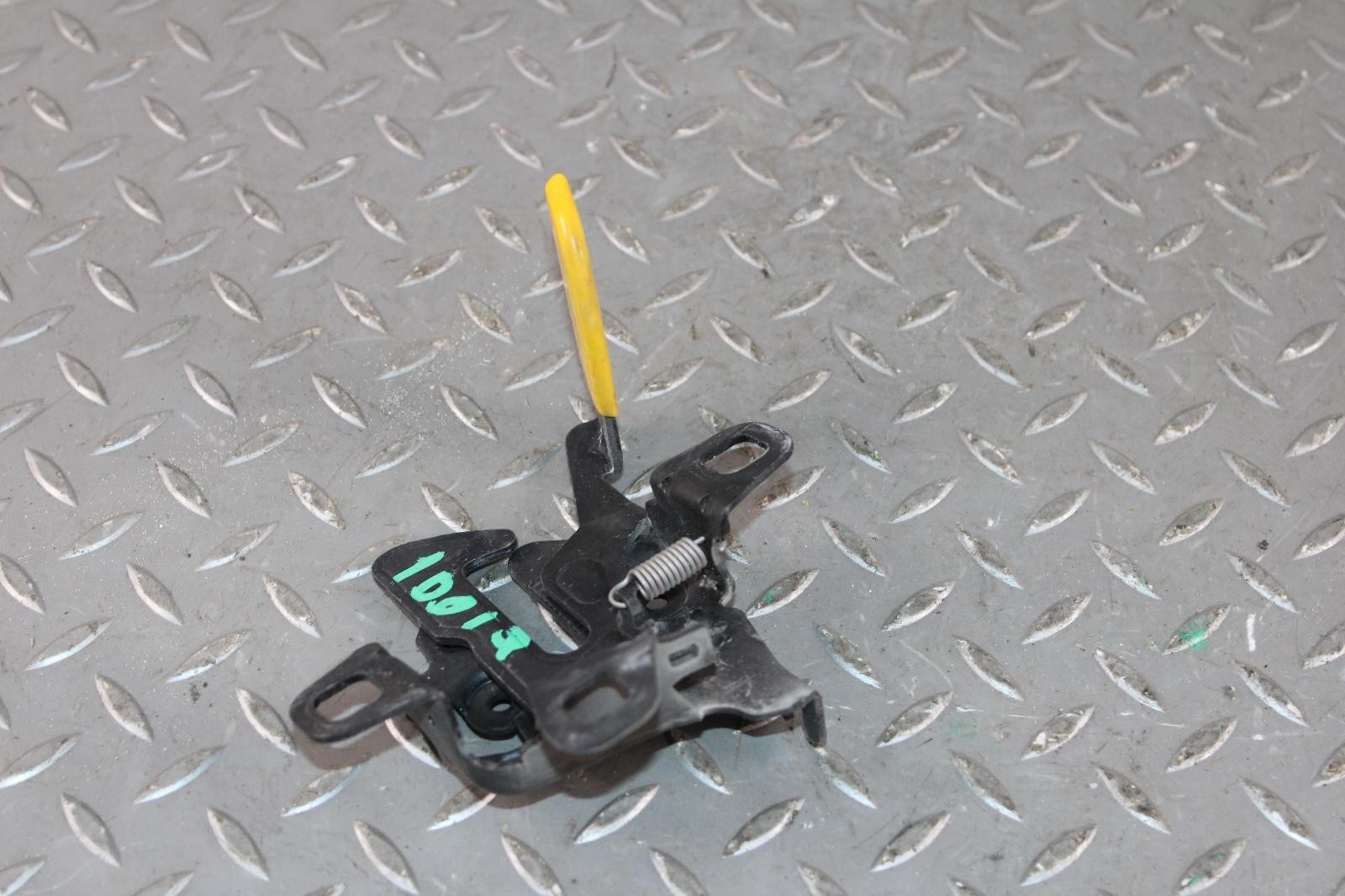 Maserati Ghibli 2014-2024 Front Hood latch