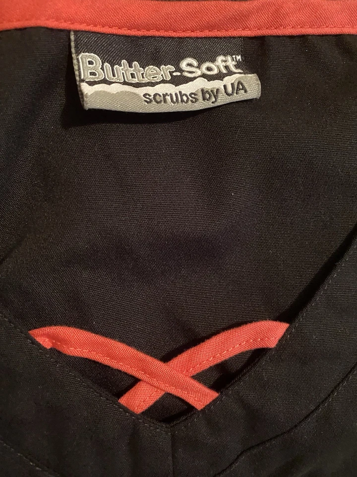 UA Scrubs Women’s V-Neck Crisscross Black W Pink Trim Pockets Size XL - Image 3 of 4