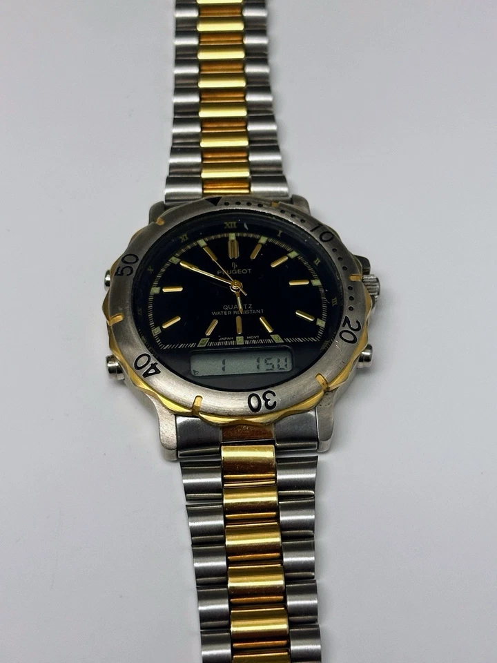 Relógio masculino Peugeot analógico/digital de dois tons - Não funciona - Imagem 2 de 4