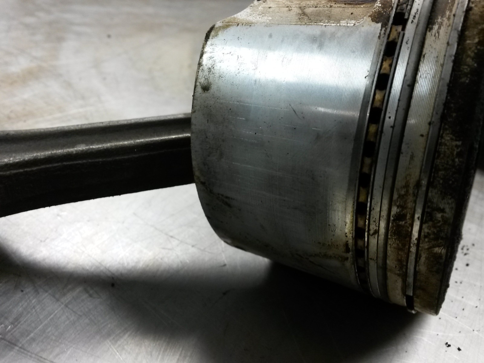 Piston and Connecting Rod Standard For 01-04 Isuzu Rodeo  3.2