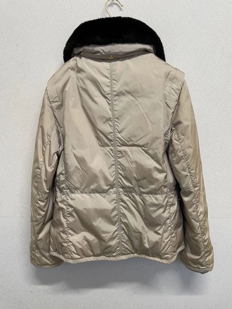 LOUIS VUITTON（LV） Piumino Louis Vuitton con pelliccia di coniglio beige