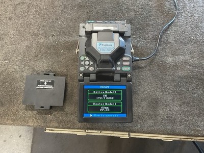 Fujikura FSM-50S Core Alignment Fusion Splicer Fiber Optic Tester UNTESTED
