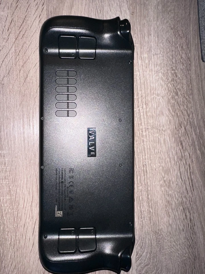 Valve Steam Deck OLED, foto 2 di 5