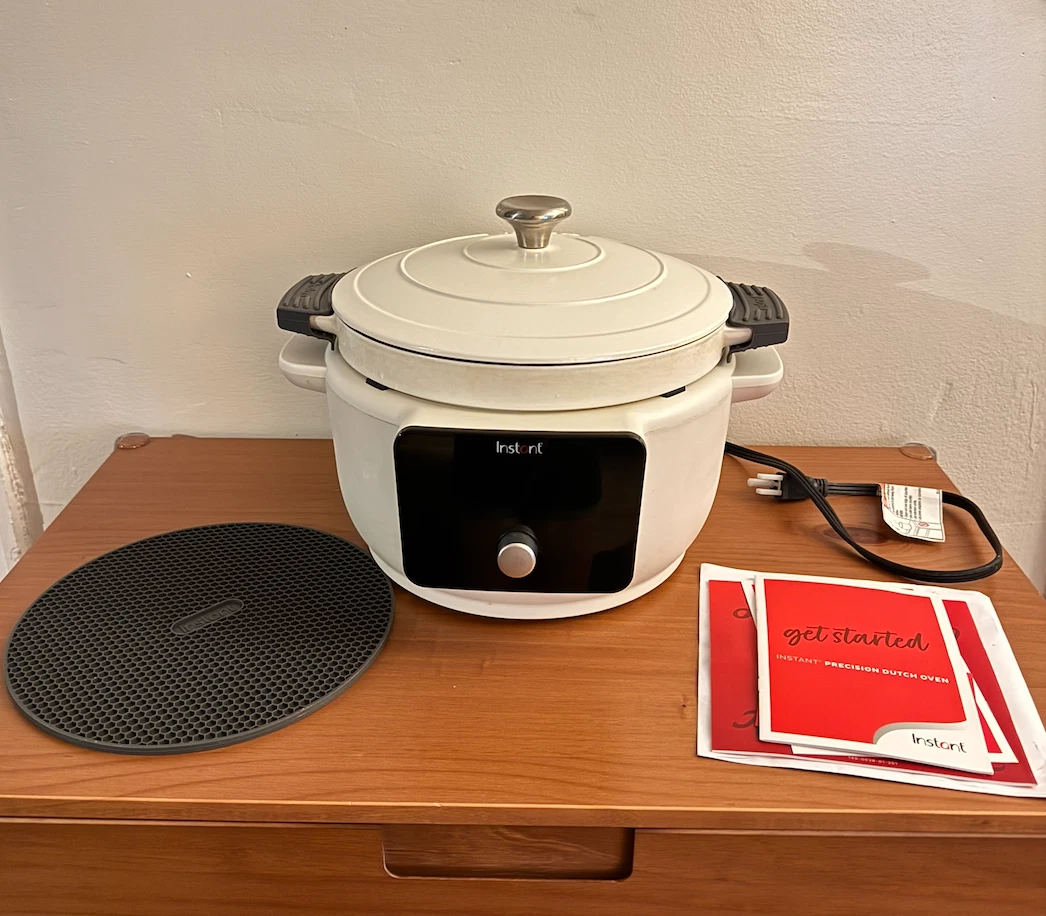 Instant Precision Dutch Oven DOMC6000 6 Qt 1500W White — Untested, As Is