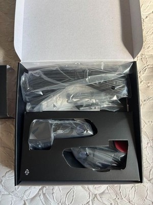 アクセサリー Audi Universal Traffic Recorder Front and Rear Universal Traffic Recorder Dash Cam (UTR) 2.0