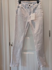 NWT  KanCan Women's White Straight Leg Jeans Size 3/25 Stretch/MidRise