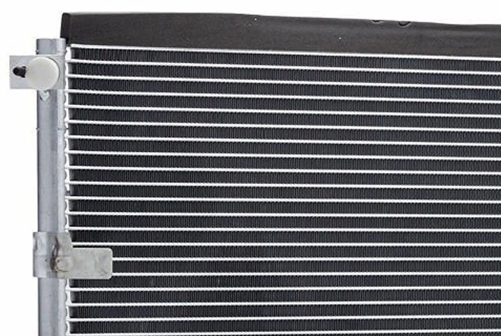 Nuevo condensador de aire acondicionado para Ford Mustang 2015-2021 2,3 L Foto 3 de 4