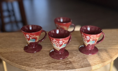 Jazzy Jesters Liqueur Expresso Cup, 4 Burgundy Joker Mugs Linda Frichtel 1999 3''