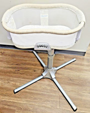 HALO Innovations BassiNest Soothing Swivel Sleeper 3.0 Warm Gray Bassinet 5128