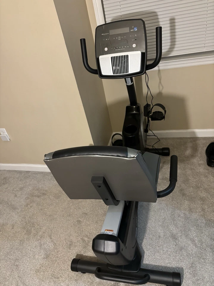 Bicicleta reclinada Proform 325 CSX Foto 3 de 4