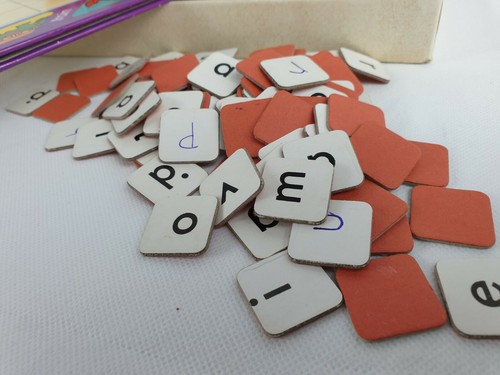Scrabble Junior Gioco da Tavolo Vintage Divertente Famiglia Soares Giochi Ricerca Parole Completo - Foto 3 di 8